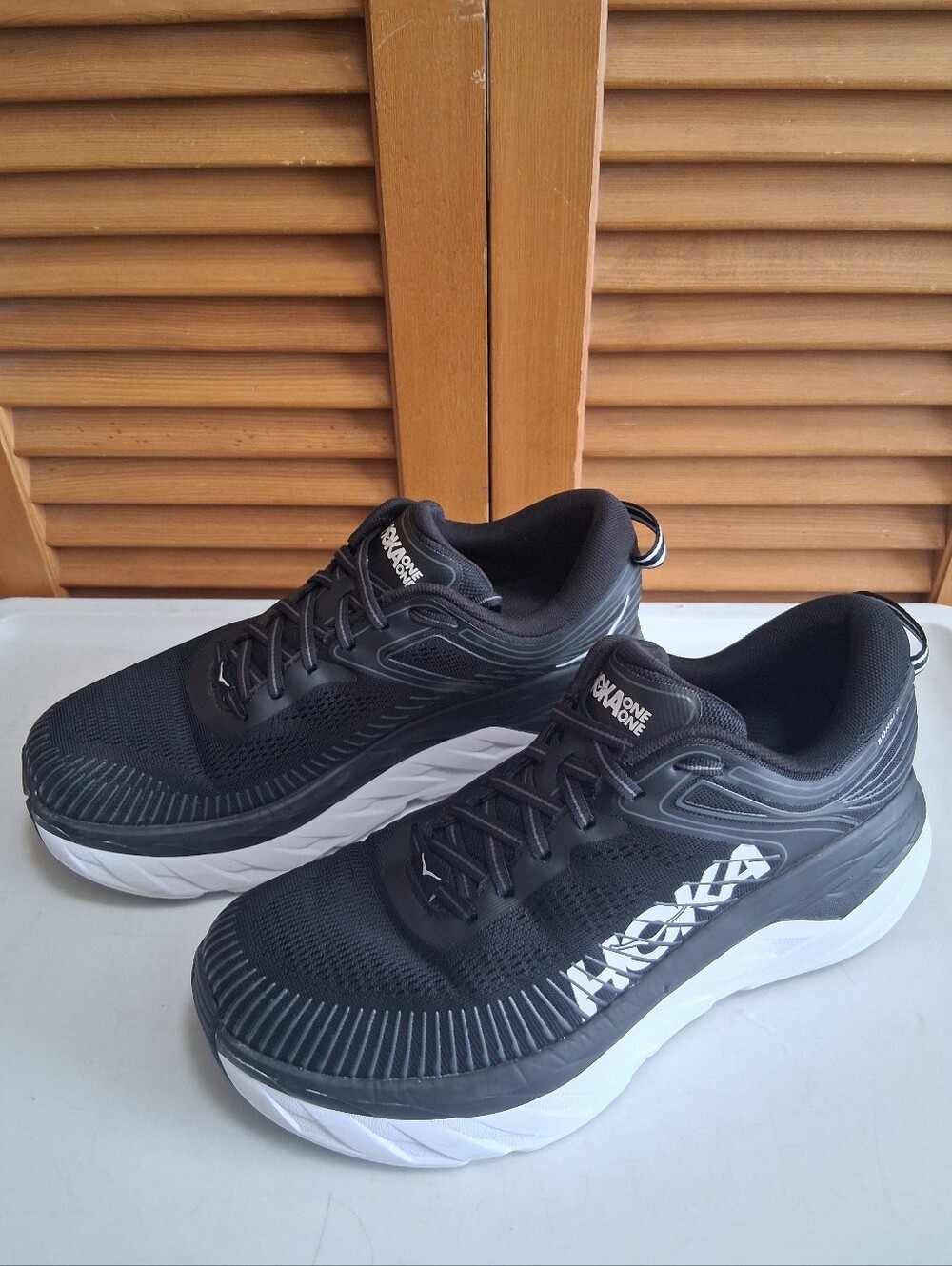Hoka Bondi 7 Black/ White Women's Running Shoe * Size: 10D Wide